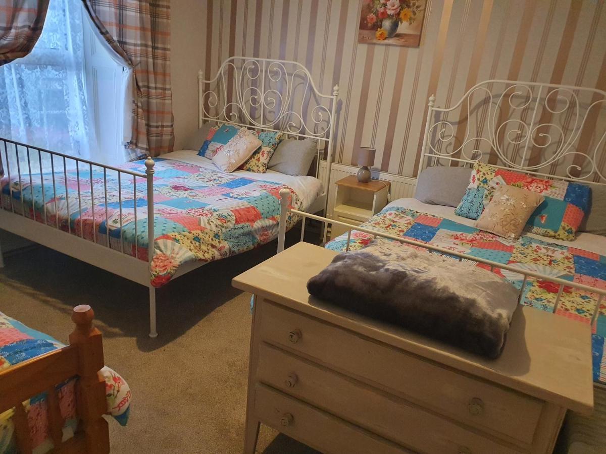 Gordon'S Guesthouse Лохрей Екстериор снимка