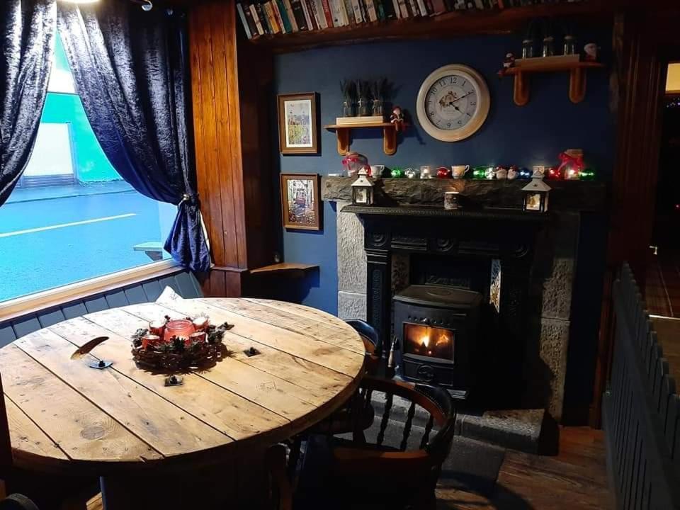 Gordon'S Guesthouse Лохрей Екстериор снимка
